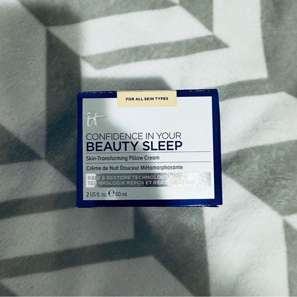 IT Cosmetics Confidence in your beauty sleep cream - Picture 1 of 5